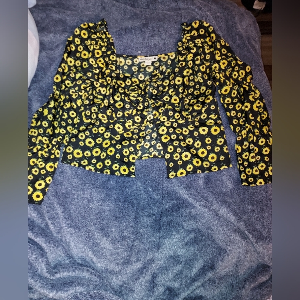 Who's That Girl? Yellow and black sunflower long-sleeve